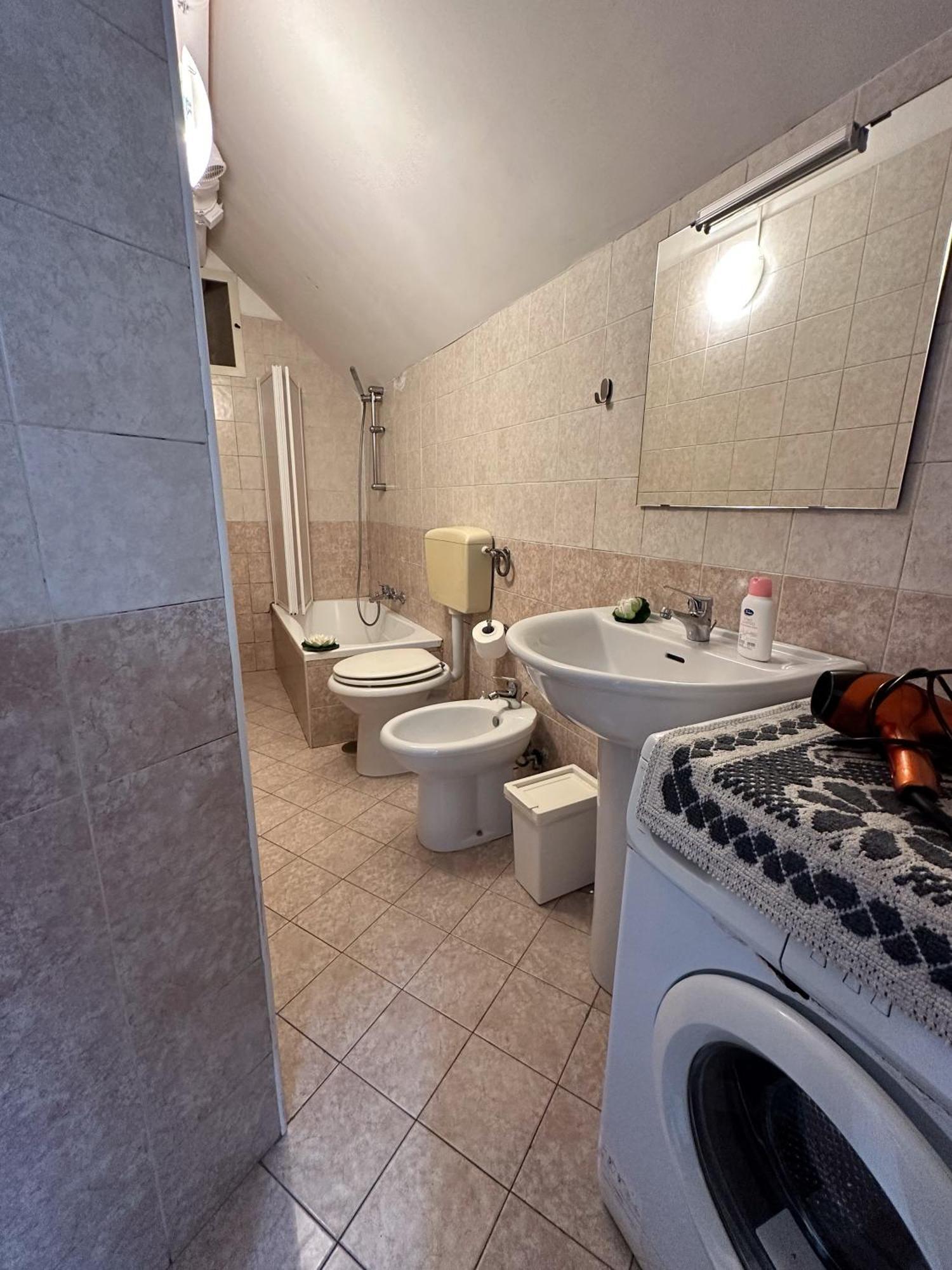 Casa Friends' House Napoli Διαμέρισμα Εξωτερικό φωτογραφία